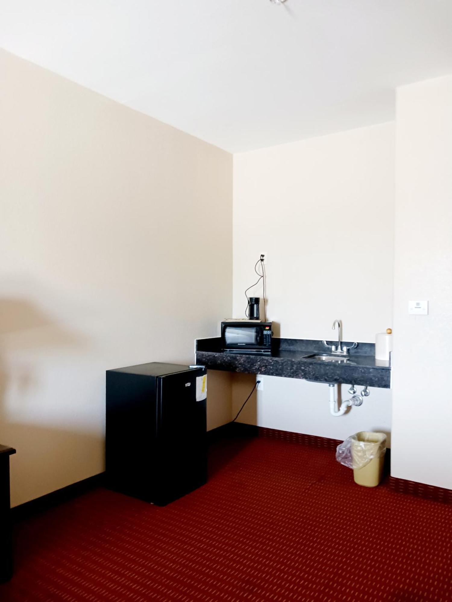 Yorktown Inn And Suites Room photo